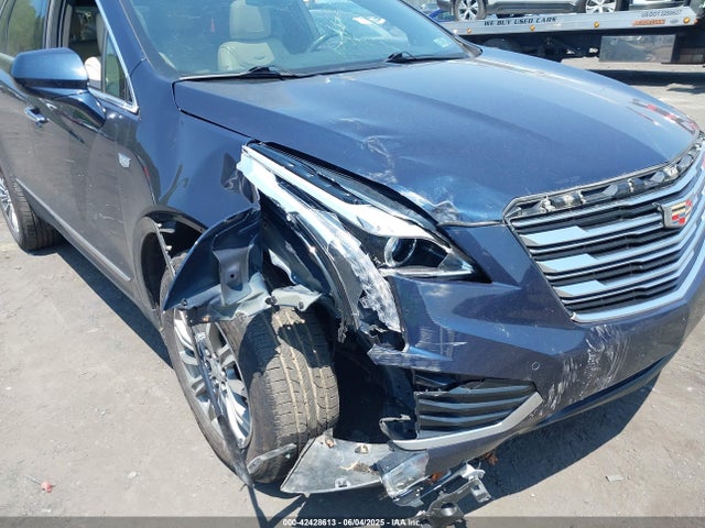 2017 CADILLAC XT5 1GYKNDRSXHZ286737 Photo 5