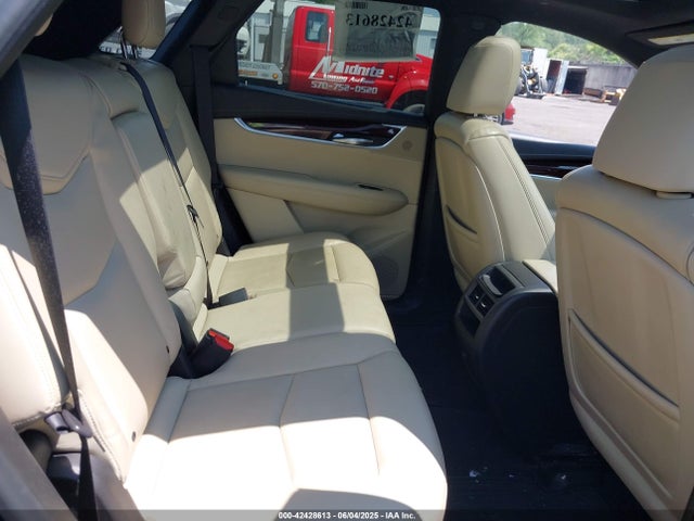 2017 CADILLAC XT5 1GYKNDRSXHZ286737 Photo 7