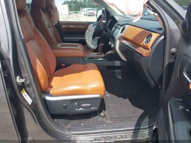 2017 TOYOTA TUNDRA 5TFGW5F11HX224617 Photo 4