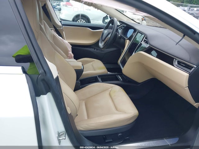 2016 TESLA MODEL S 5YJSA1E11GF132984 Photo 4
