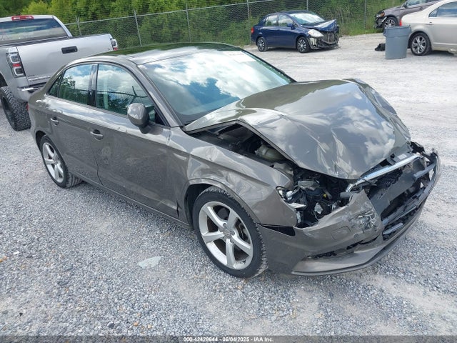 2015 AUDI A3 WAUACGFF3F1011431 Photo 0