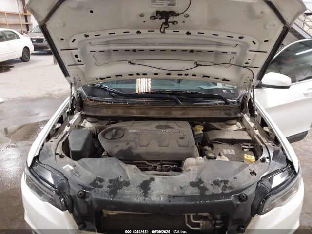1C4PJMLX8KD484233 Jeep 2019