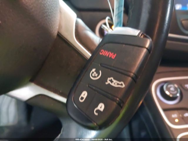 2016 CHRYSLER 200 1C3CCCAB3GN191047 Photo 10