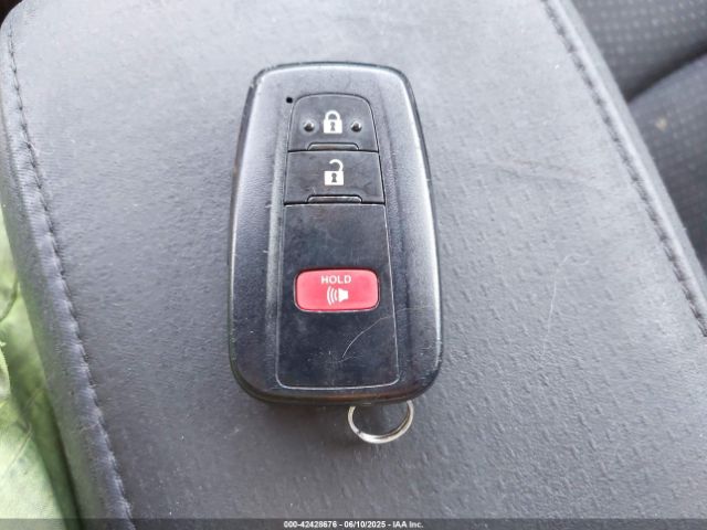 2022 TOYOTA PRIUS JTDKAMFU2N3165805 Photo 10