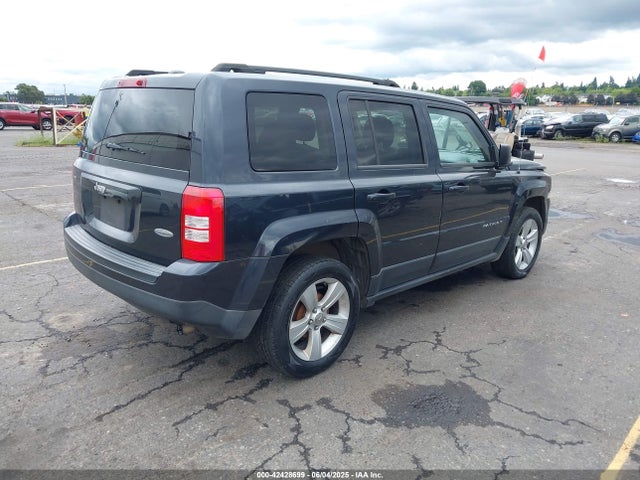 Jeep 2016 2016 1C4NJPFA7GD582189 Image 4