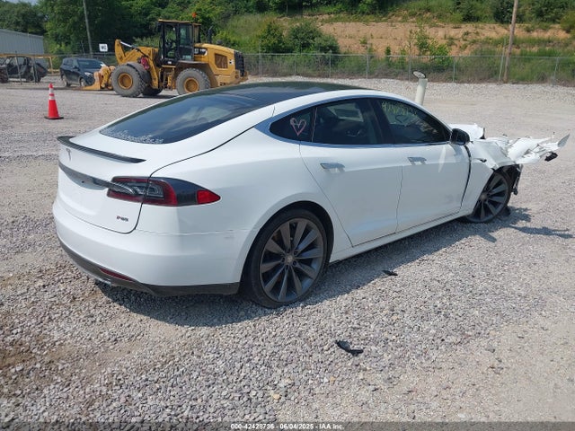 2013 TESLA MODEL S 5YJSA1DN6DFP16135 Photo 3