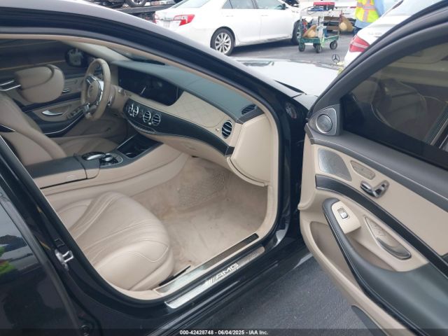 2019 MERCEDES-BENZ AMG S 63 WDDUG8JB8KA469898 Photo 4