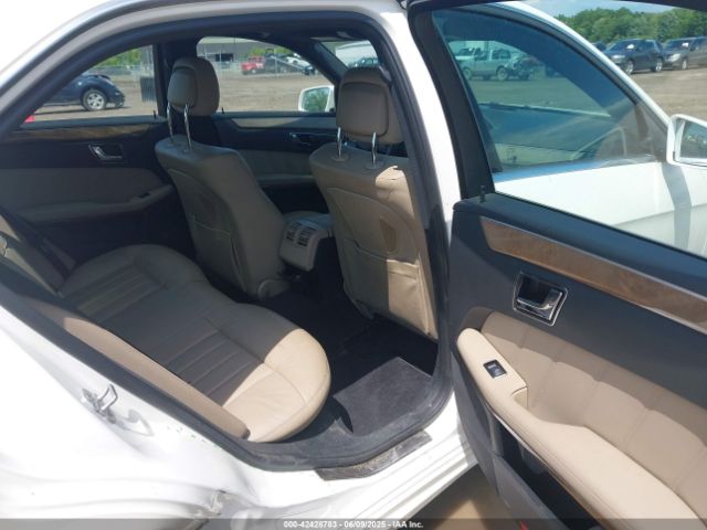 2011 MERCEDES-BENZ E 550 WDDHF9AB9BA376107 Photo 7