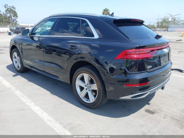 2019 AUDI Q8 WA1AVAF12KD010255 Photo 2