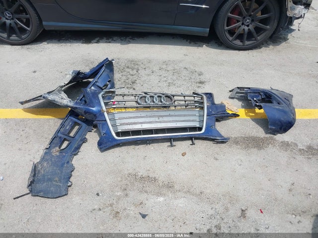 WA1CGAFP9EA084897 Audi 2014