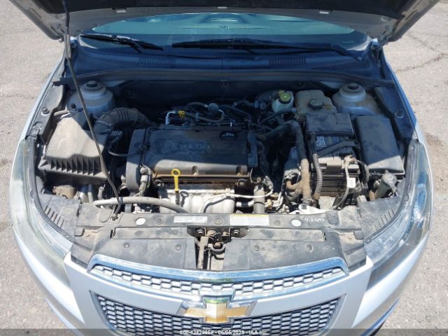 1G1PA5SH6E7448472 Chevrolet Cruze Ls Auto