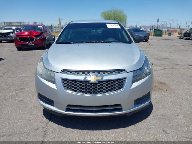 1G1PA5SH6E7448472 Chevrolet Cruze Ls Auto