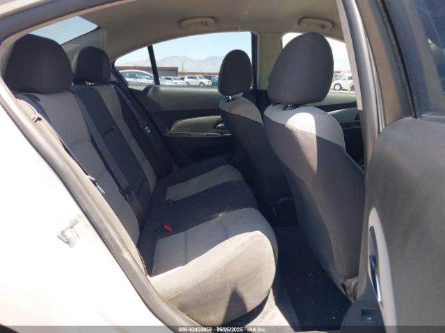 1G1PA5SH6E7448472 Chevrolet Cruze Ls Auto