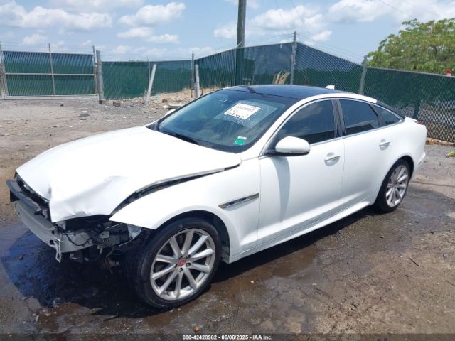 2016 JAGUAR XJ SAJWJ1CD6G8V95512 Photo 1