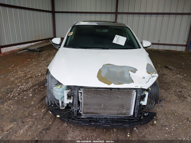 5NPD84LF8HH144363 Hyundai Elantra