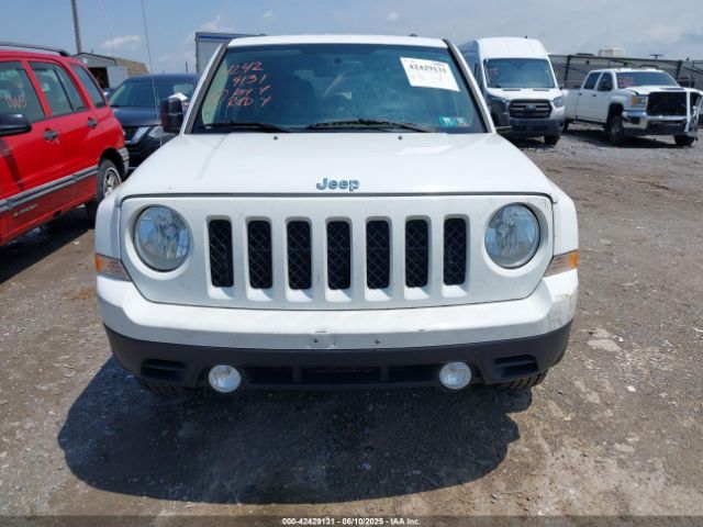 1C4NJRFBXGD782116 Jeep Patriot Latitude