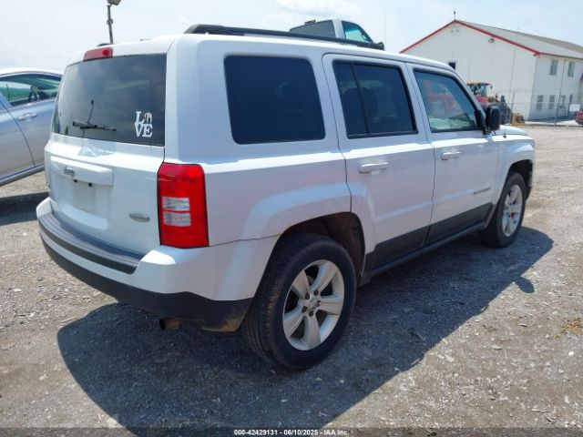 1C4NJRFBXGD782116 Jeep Patriot Latitude