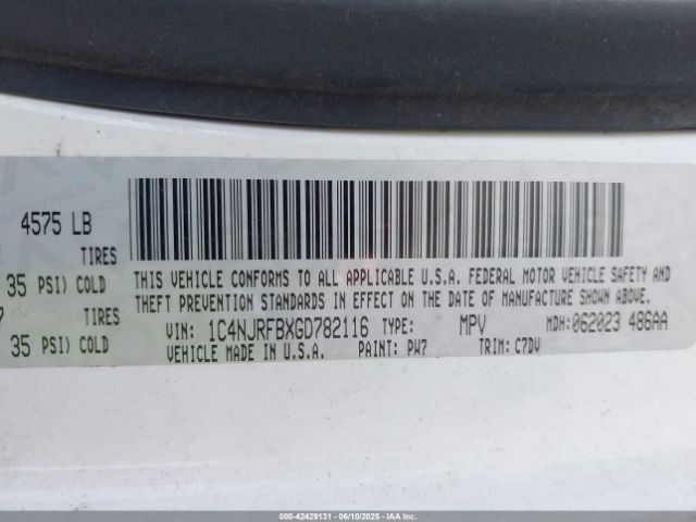 1C4NJRFBXGD782116 Jeep Patriot Latitude