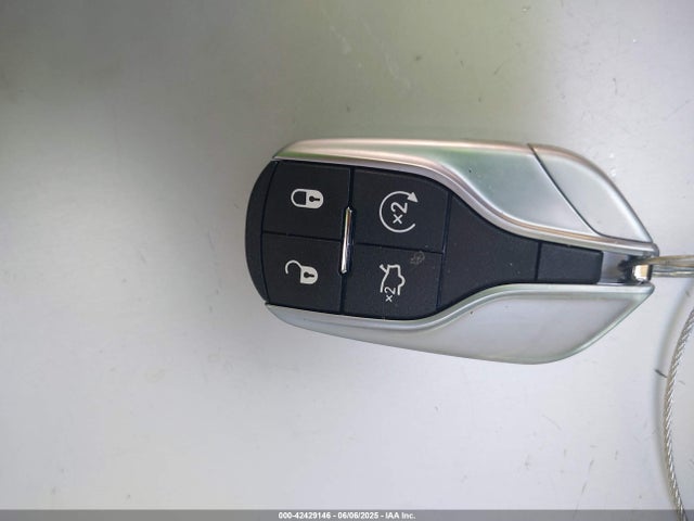 ZN661YUM7NX389090 Maserati m156e