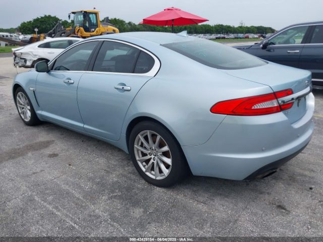 2013 JAGUAR XF SAJWA0ES9DPS63541 Photo 2