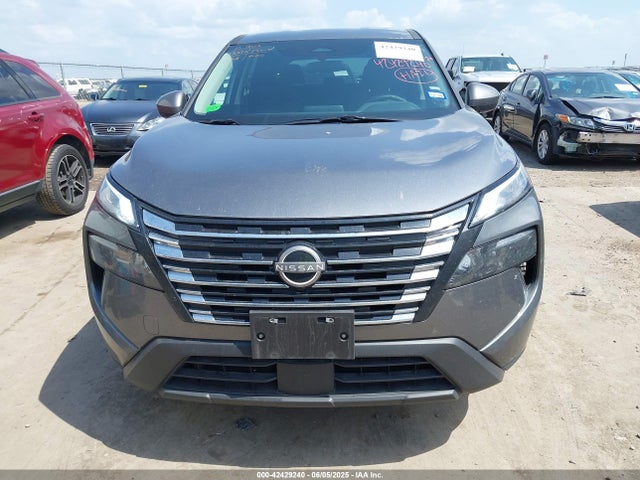 5N1BT3BA9SC808402 Nissan Rogue Sv Fwd
