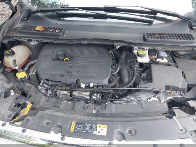 1FMCU9GD9HUD50578 Ford ESCAPE SE