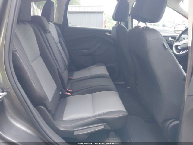 1FMCU9GD9HUD50578 Ford ESCAPE SE