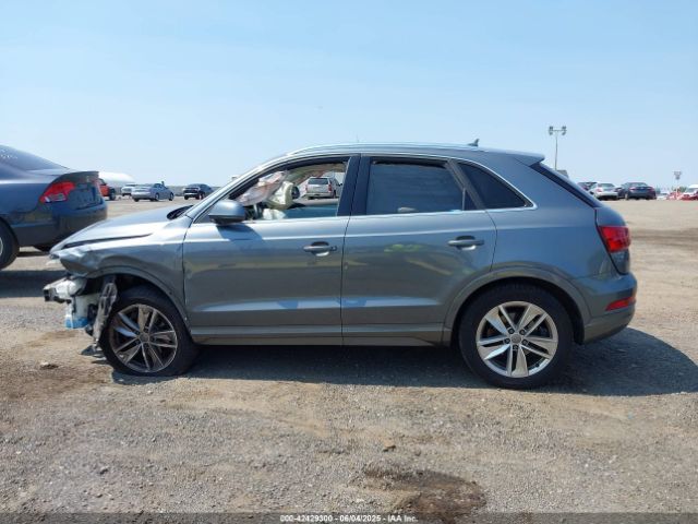 WA1EFCFS1GR016674 Audi Q3 2.0t Premium Plus