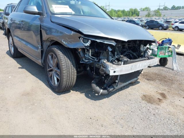 WA1EFCFS1GR016674 Audi Q3 2.0t Premium Plus