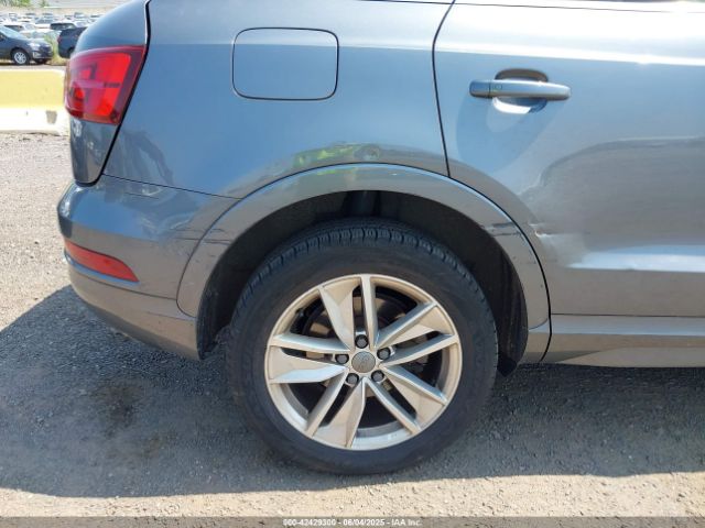 WA1EFCFS1GR016674 Audi Q3 2.0t Premium Plus