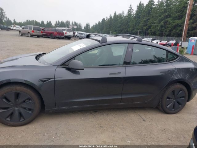 5YJ3E1EB9RF835057 Tesla MODEL 3