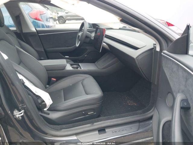 5YJ3E1EB9RF835057 Tesla MODEL 3