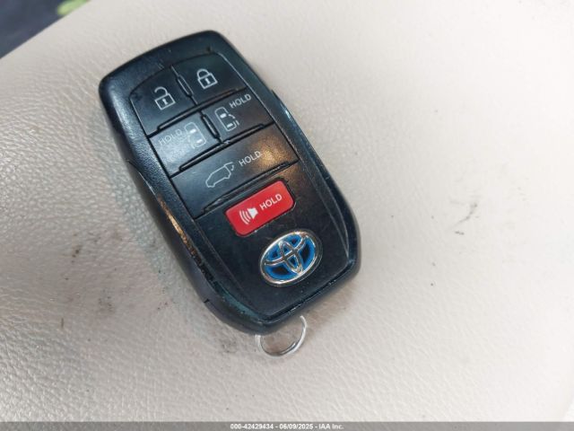 2022 TOYOTA SIENNA 5TDJRKEC0NS089565 Photo 10