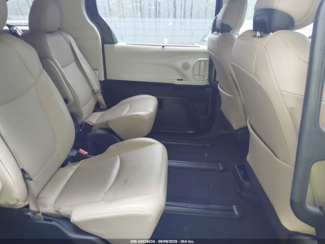 2022 TOYOTA SIENNA 5TDJRKEC0NS089565 Photo 7