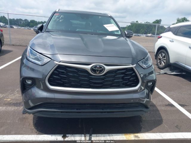5TDKDRAH3RS543441 Toyota Highlander Xle