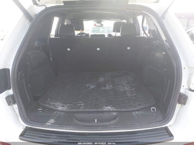 1C4RJFAGXJC121900 Jeep Grand Cherokee