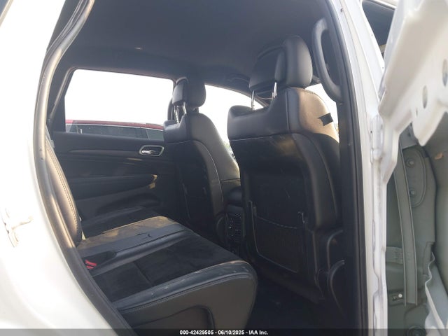 1C4RJFAGXJC121900 Jeep Grand Cherokee