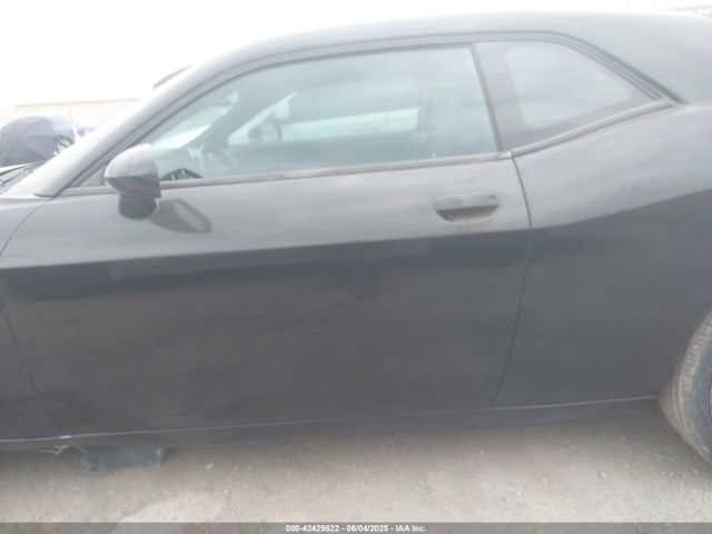 2C3CDYAG0EH111974 Dodge Challenger Sxt