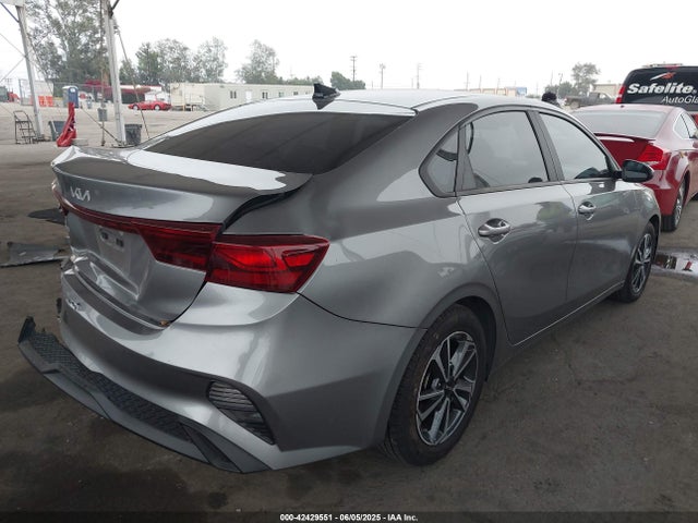 3KPF24AD1NE449277 KIA mpi nu