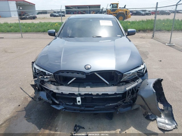 3MW5R7J02L8B26628 BMW 2020