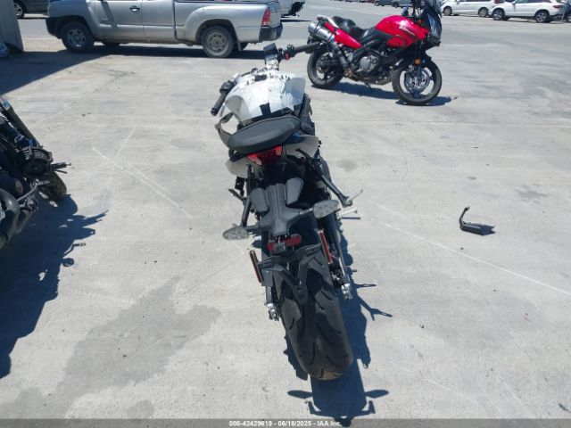 2025 TRIUMPH MOTORCYCLE DAYTONA SMTL23UF1STBY5382 Photo 5