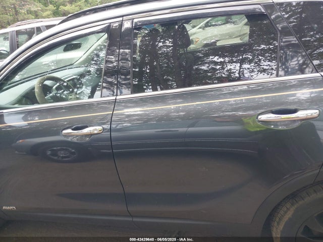 5XYPGDA56KG603088 KIA Sorento 3.3l S