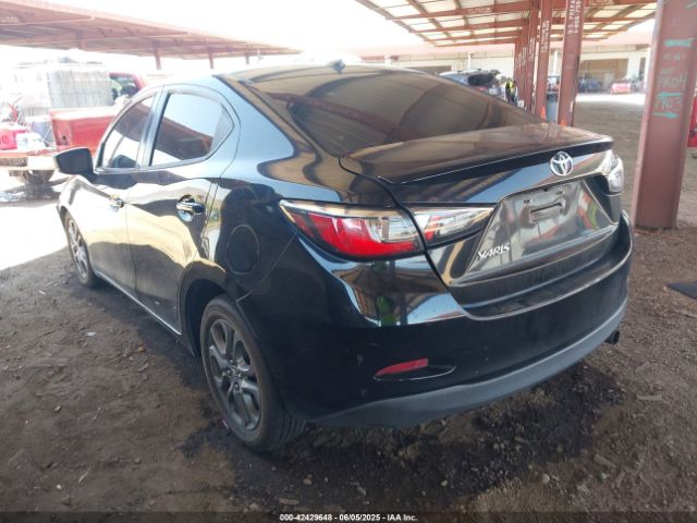 2019 TOYOTA YARIS 3MYDLBYV8KY526410 Photo 2
