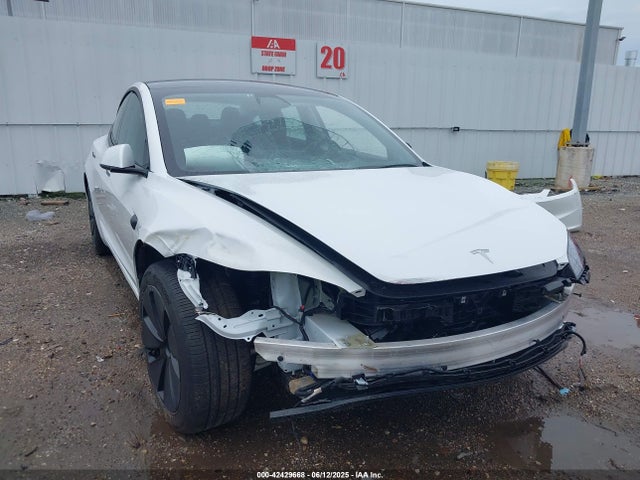 2025 TESLA MODEL 3 5YJ3E1EB1SF932212 Photo 5