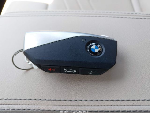 2024 BMW X1 WBX73EF0XR5Z23986 Photo 10