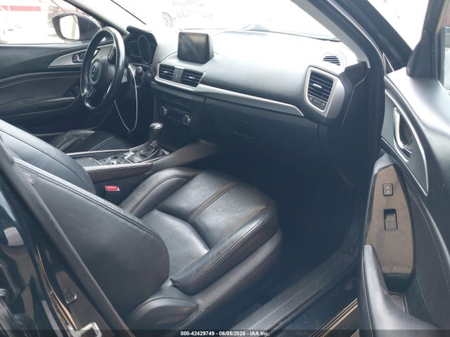 3MZBN1V39JM236421 Mazda py