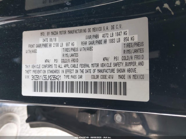 3MZBN1V39JM236421 Mazda py