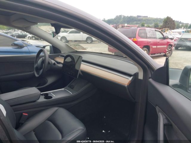 2022 TESLA MODEL Y 7SAYGDEF0NF446700 Photo 4