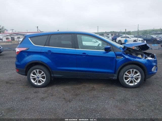 1FMCU0GD6HUA11319 Ford ESCAPE SE