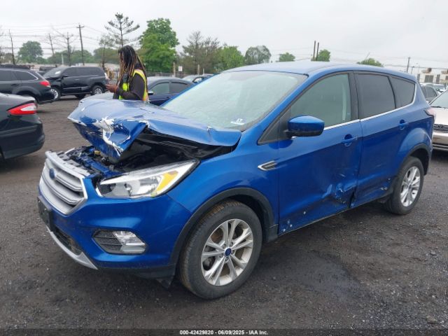 1FMCU0GD6HUA11319 Ford ESCAPE SE